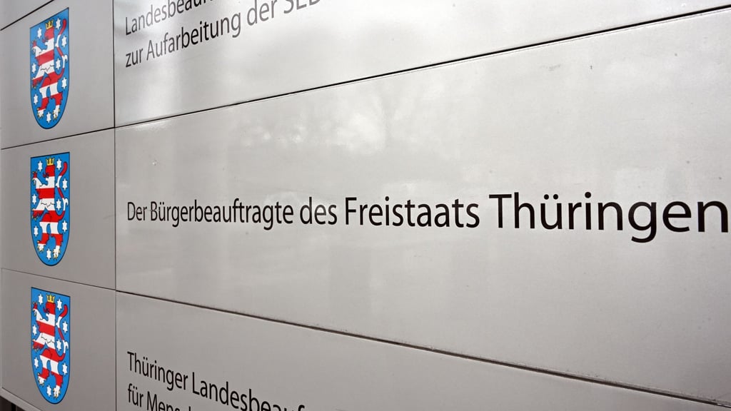 Der amtierende Bürgerbeauftragte Kurt Herzberg scheidet in wenigen Wochen regulär aus dem Amt aus. Nun wird ein Nachfolger gesucht. (Symbolbild)