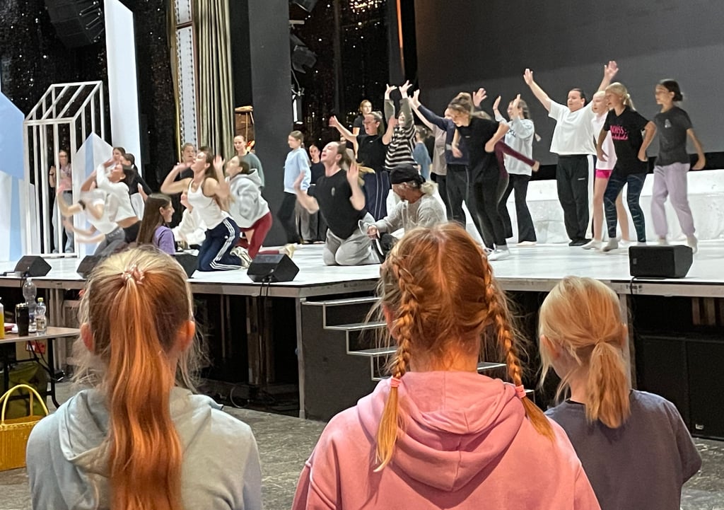 Im Steintor gab es am Wochenende die ersten Gesamtproben zur Weihnachtsrevue. 