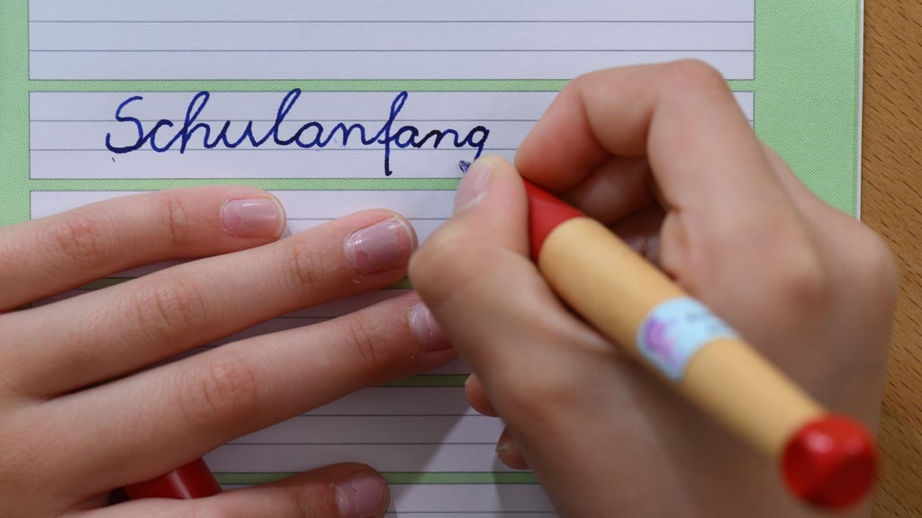 Nach Prognosen der Kultusministerkonferenz sinken die Schülerzahlen in Sachsen-Anhalt schon ab 2026 (Symbolbild).