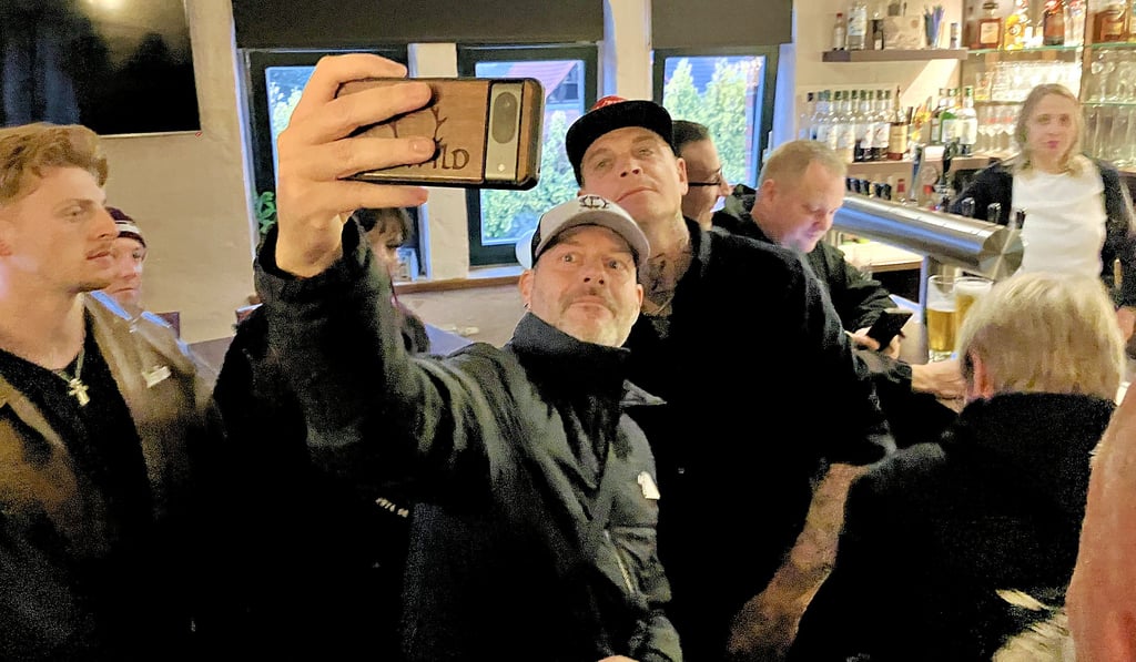 Ganz nah bei den Fans: Frei.Wild-Sänger  Philipp Burger.