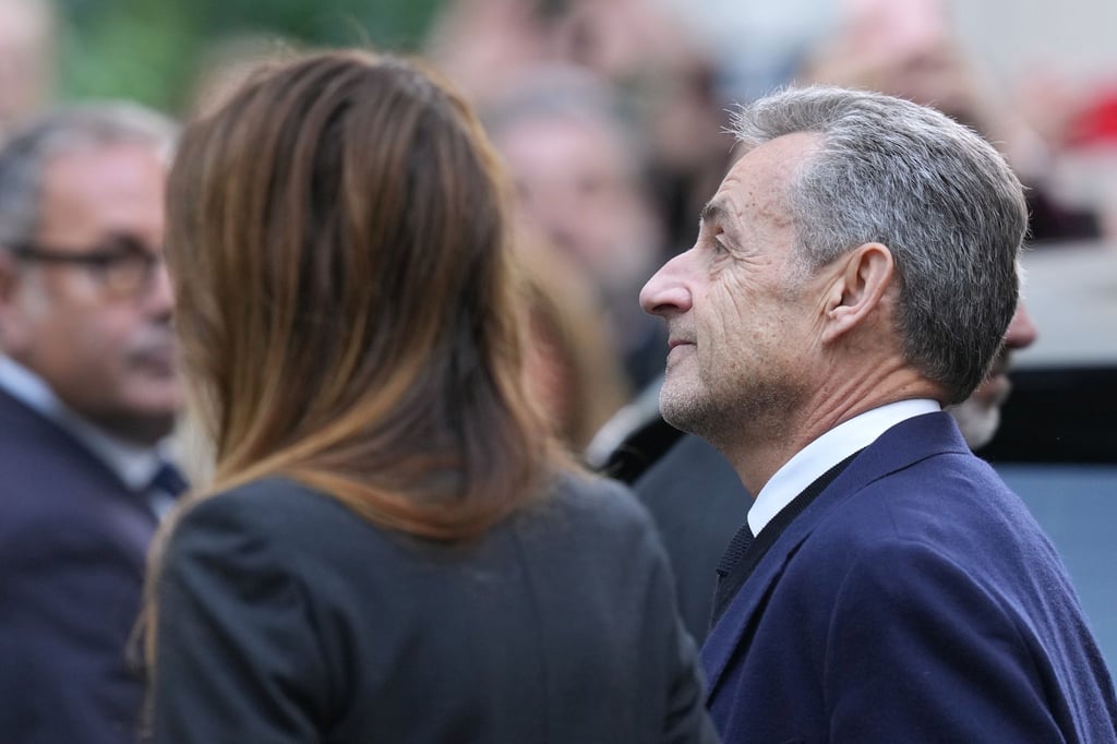 Frankreichs inhaftierter Ex-Präsident Sarkozy kann das Gefängnis unter Auflagen verlassen (Archivbild).