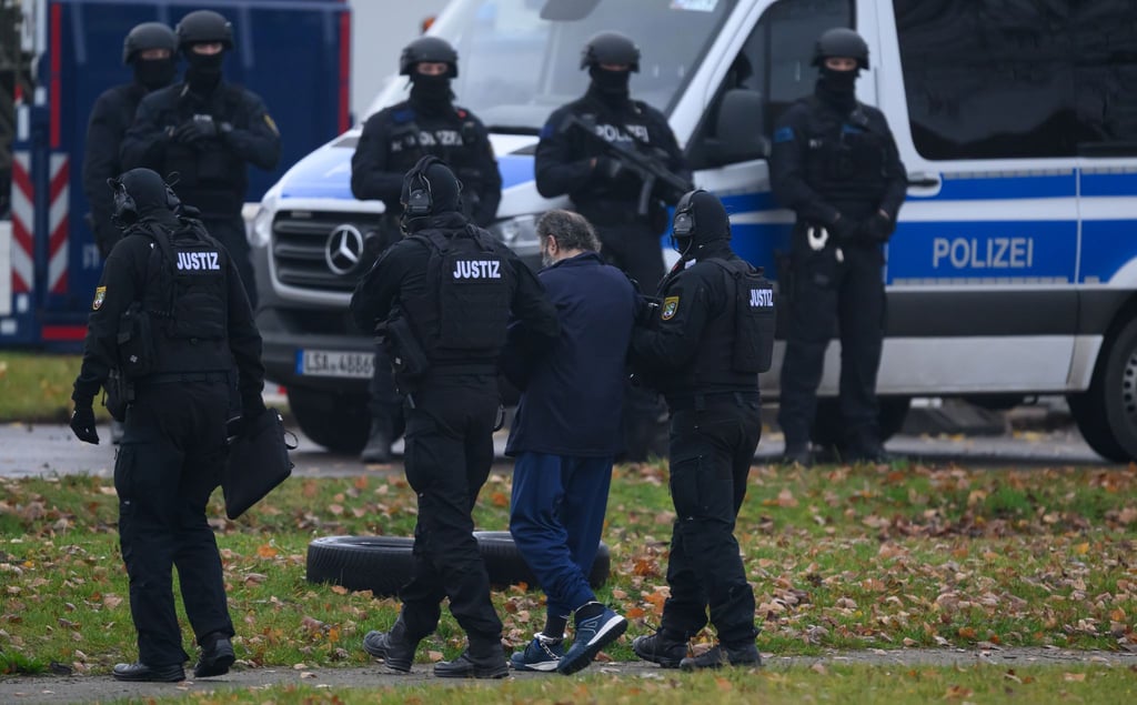 Taleb al-Abdulmohsen kommt am frühen Morgen in Magdeburg an.