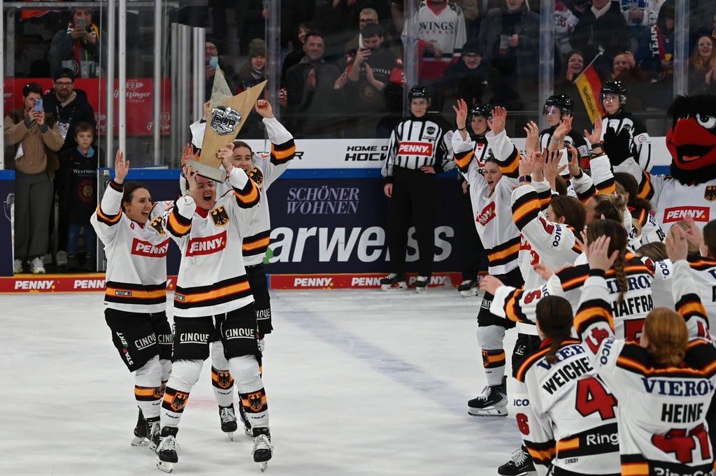 Die deutschen Eishockey-Frauen gewannen am Wochenende den Deutschland Cup
