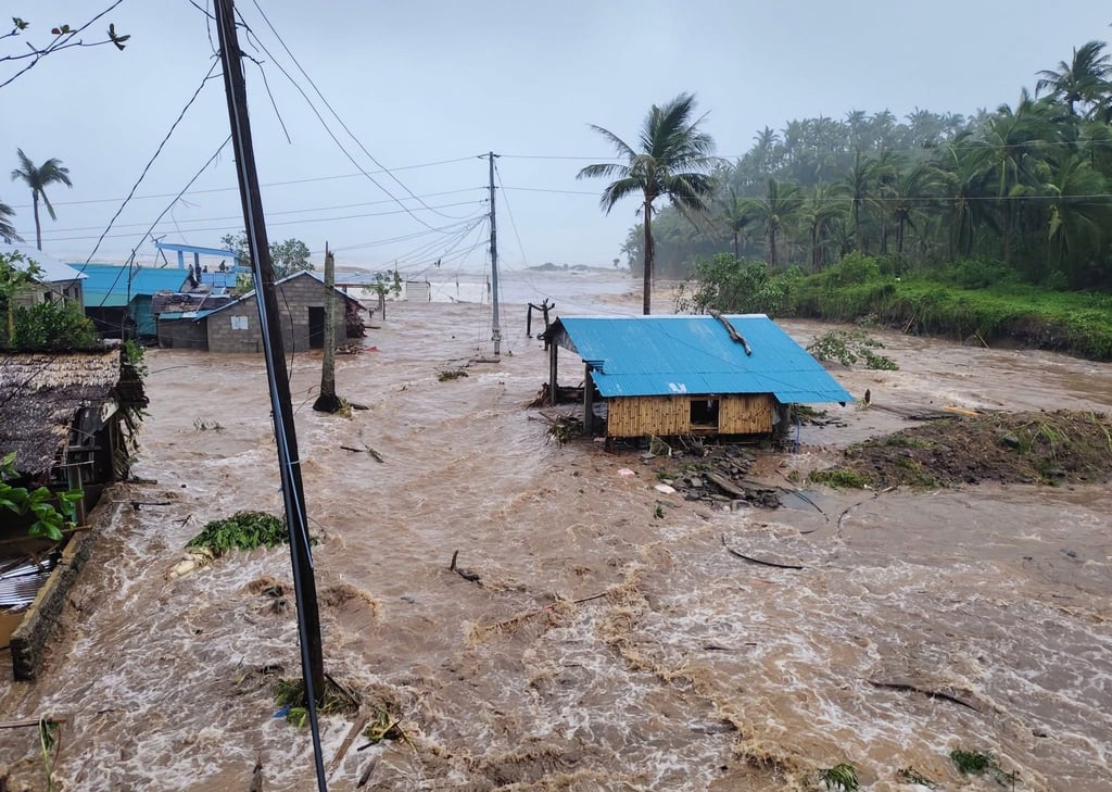 „Fung-Wong“ löste teilweise schwere Überflutungen aus.