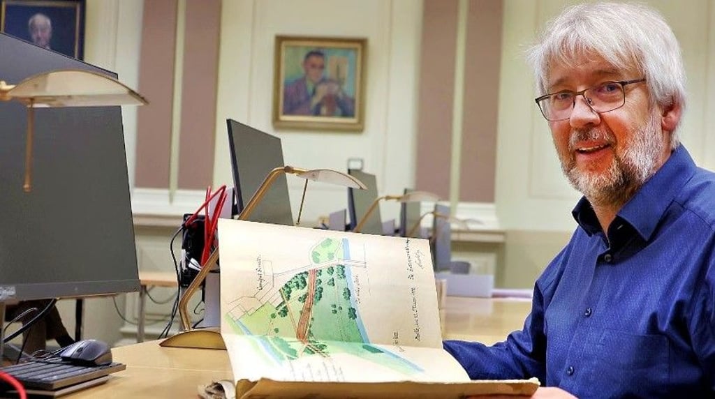 Ralf Jacob ist seit 1994 Halles Stadtarchivar.