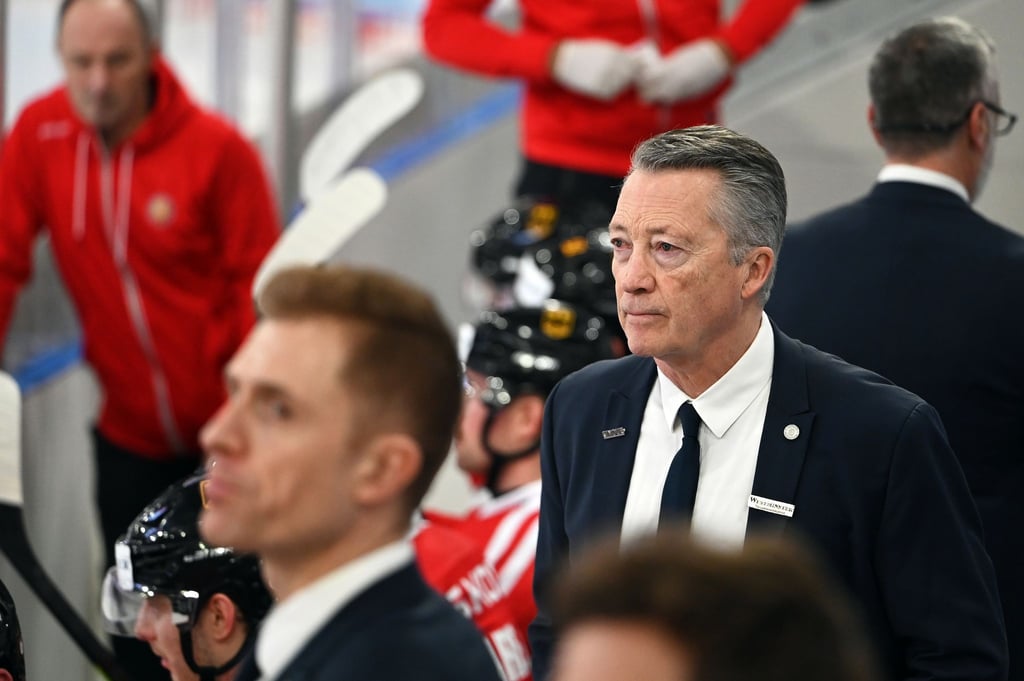 Banger Blick Richtung Olympia bei Bundestrainer Harold Kreis (r).