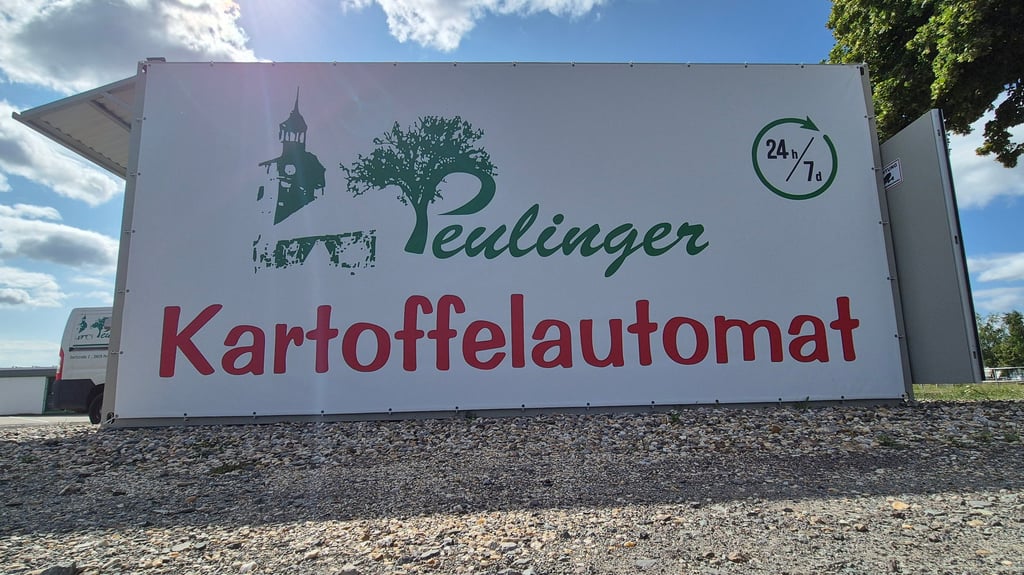 Der Kartoffelautomat an der Salzwedeler Straße in Stendal musste wegen rechtlicher Bedenken der Stadtverwaltung entfernt werden.