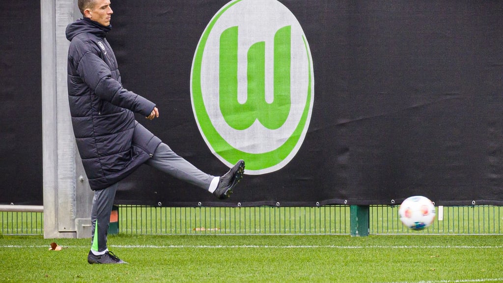 Soll dem VfL Wolfsburg einen neuen Impuls geben: Interimstrainer Daniel Bauer.