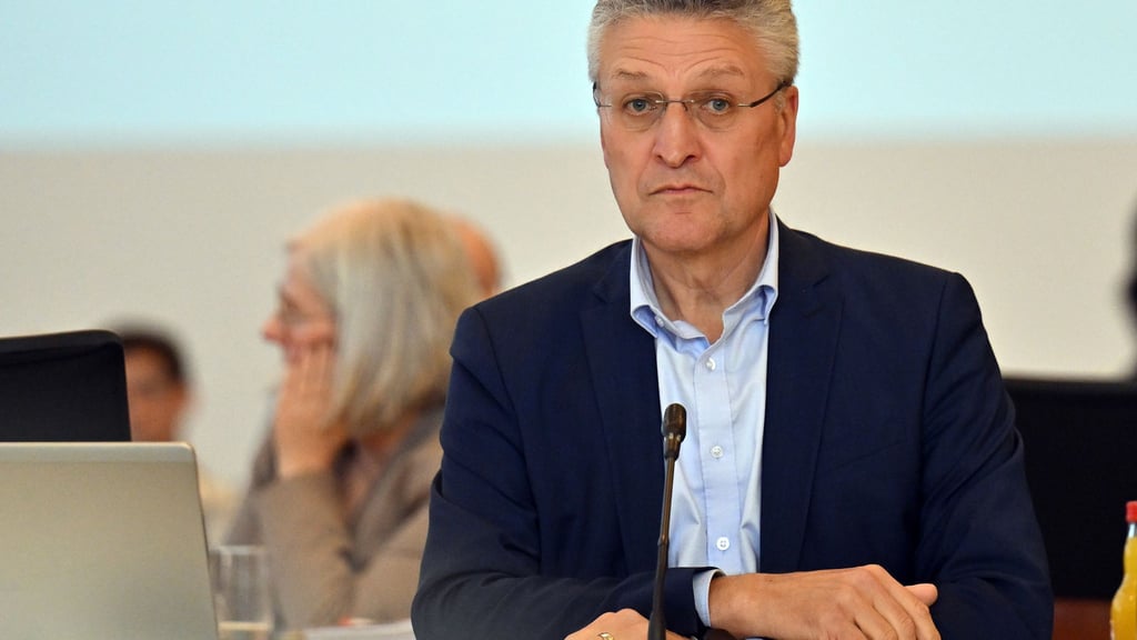 Der frühere Präsident des Robert Koch-Instituts (RKI), Lothar Wieler, stellte sich den Fragen der Abgeordneten im Thüringer Landtag.