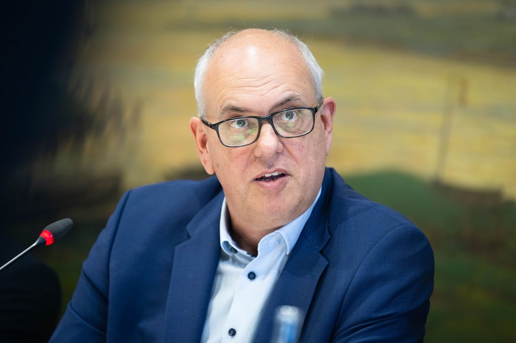 Bremens Regierungschef stellt sich hinter sein Regierungsteam. (Archivbild)