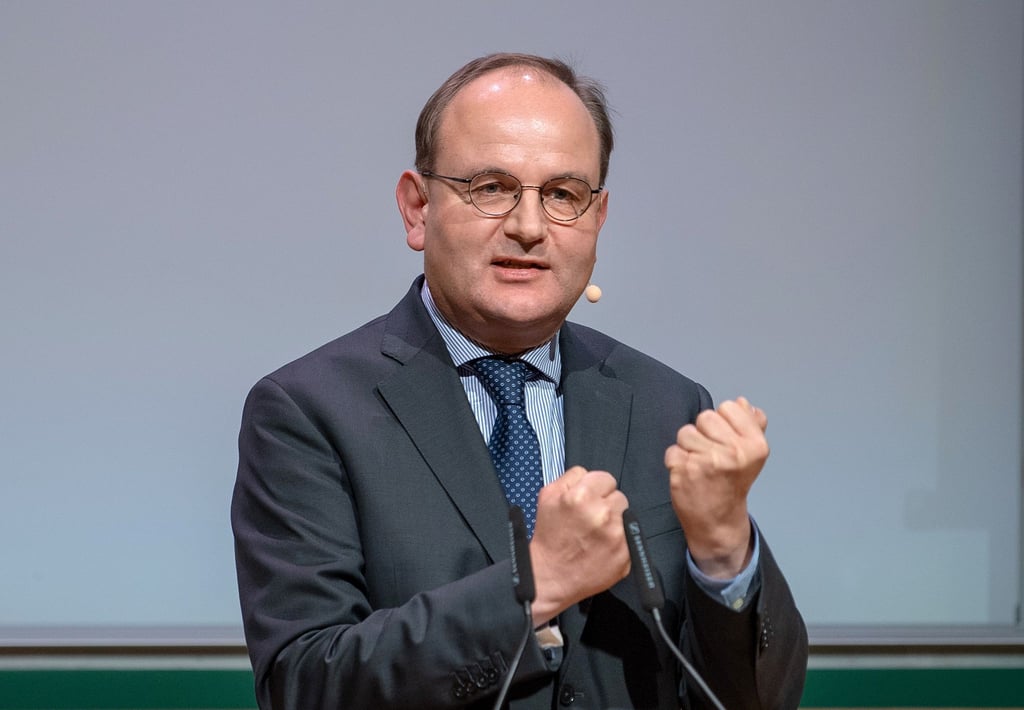 Der Direktor des Potsdam-Instituts für Klimafolgenforschung (PIK), Ottmar Edenhofer, äußert sich zur UN-Klimakonferenz. (Archivbild)