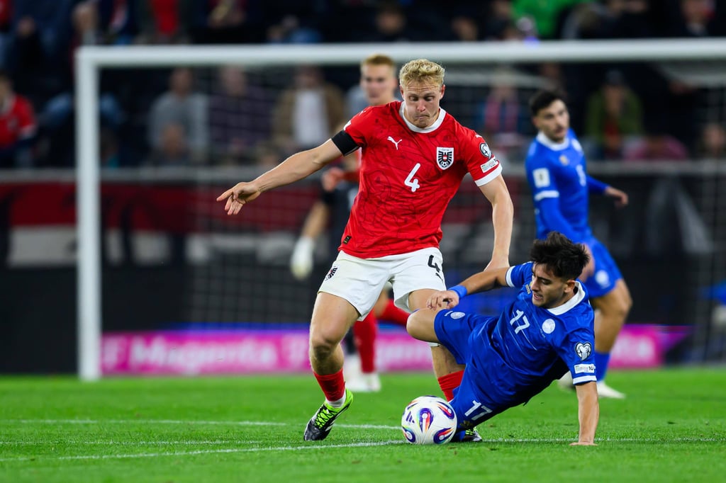 Xaver Schlager in einem Länderspiel für Österreich.