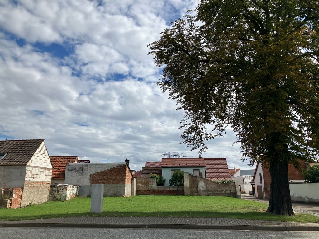 Wird hier bald der neue Dorfladen von Unser Schopp in Edersleben stehen? 