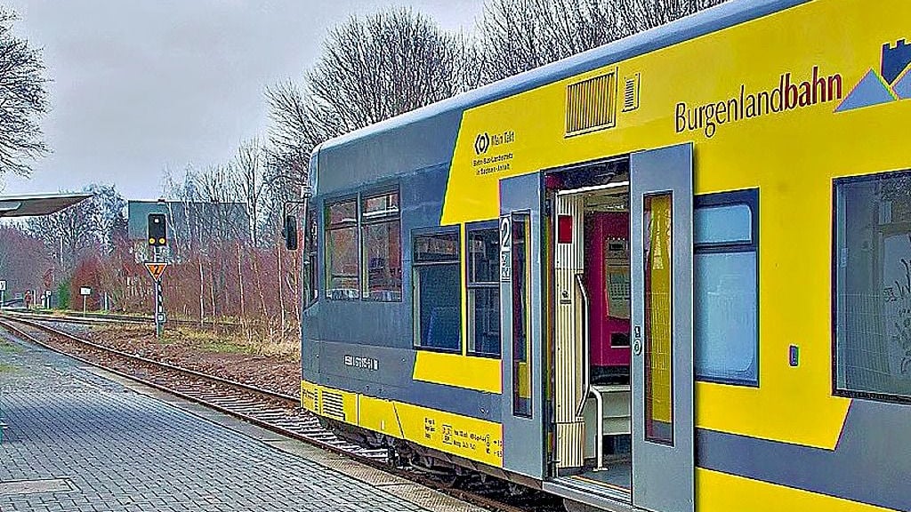 Letzter Halt vor dem Aus: Die Burgenlandbahn bediente Bad Lauchstädt bis 2014 – nun kämpft die Stadt um die Rückkehr einer Bahnverbindung nach Merseburg.