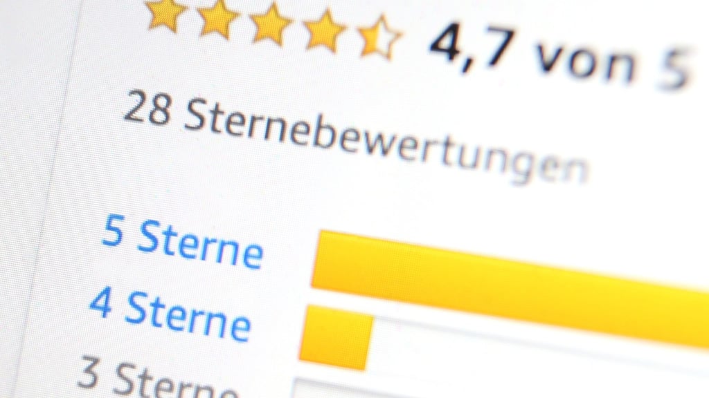 Bewertungen auf Webseiten sind ohnehin mit Vorsicht zu genießen. Online-Händler müssen zudem darauf hinweisen, wie die Bewertungen zustanden kommen.