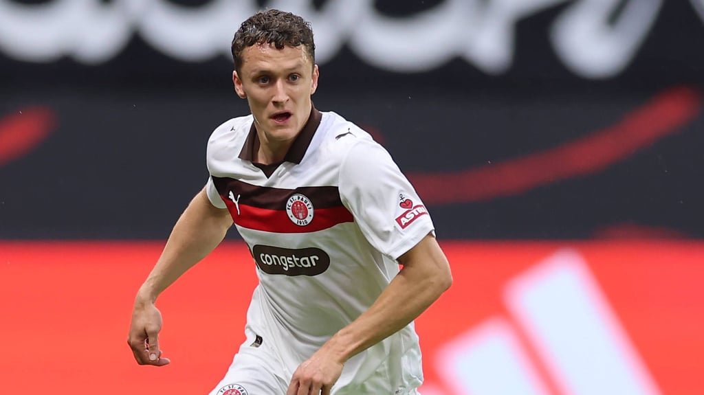 Seit Sommer 2025 spielt Martijn Kaars, Ex-Spieler vom 1. FC Magdeburg, beim FC St. Pauli.