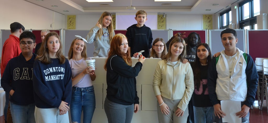 Siebtklässler der Puschkinschule Oschersleben gestalten am „Haus der Zukunft“ mit. Ein Projekt des AWO-Landesverbandes Sachsen-Anhalt.
