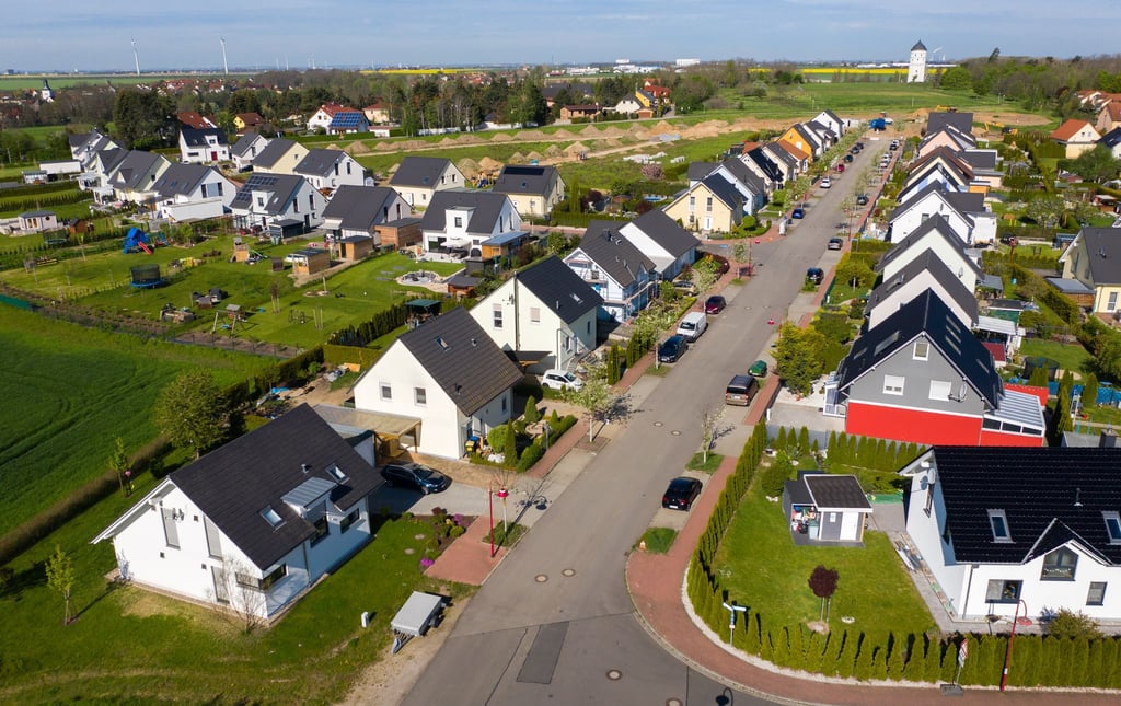 Etwa jeder dritte Haushalt in Sachsen lebt in den eigenen vier Wänden. (Symbolbild)