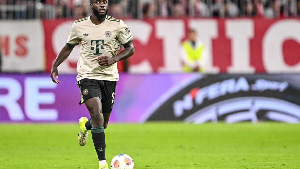 Verteidiger Dayot Upamecano spielt eine starke Saison beim FC Bayern. (Archivbild)