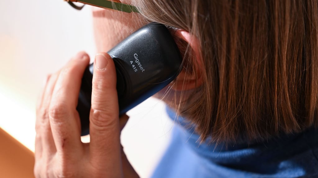 Falscher Bankmitarbeiter: Ein unbekannter Betrüger erbeutete am Freitag insgesamt 50.000 Euro von einer Frau aus Niederndodeleben.