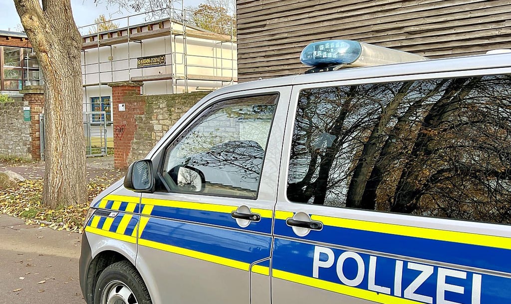 Polizeieinsatz bei der Stiftung Evangelische Jugendhilfe in Bernburg.