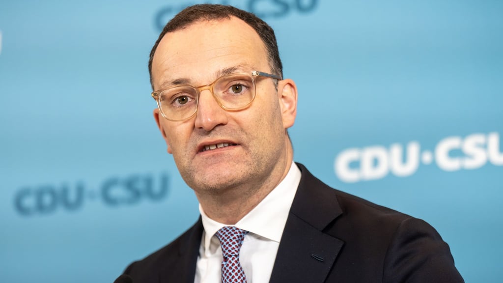 Unions-Fraktionschef Jens Spahn macht der Berliner Linke Vorwürfe. (Archivbild)