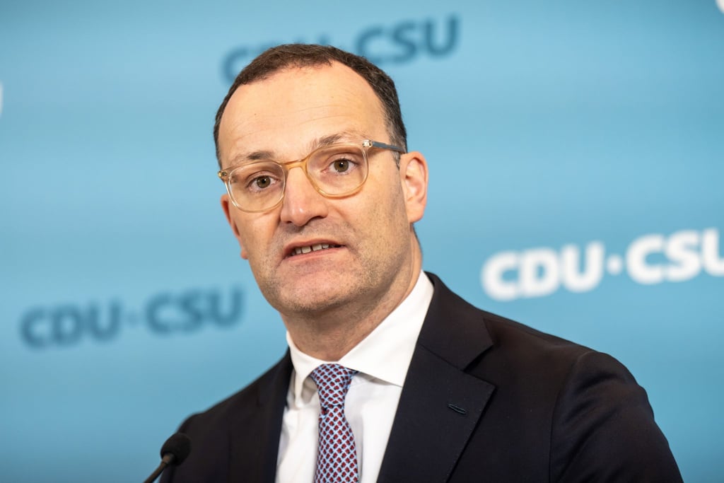 Unions-Fraktionschef Jens Spahn macht der Berliner Linke Vorwürfe. (Archivbild)