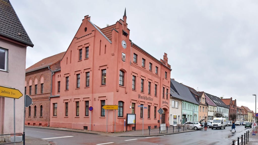 Im Raguhner Rathaus muss weiter gerechnet werden.