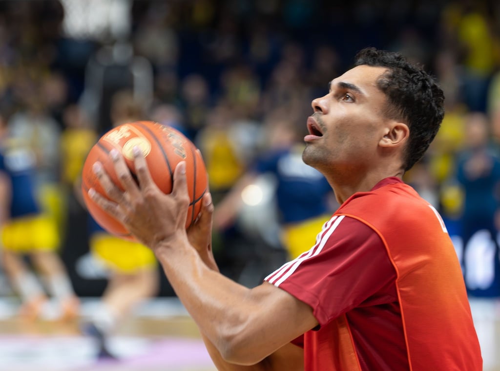 Oscar da Silva machte bei der Münchener Niederlage gegen den FC Barcelona ein gutes Spiel.