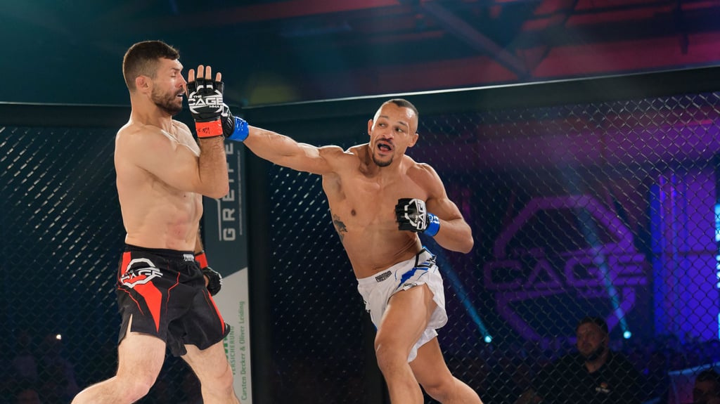 Karan Mosebach (rechts) gibt nach anderthalb Jahren sein Comeback.