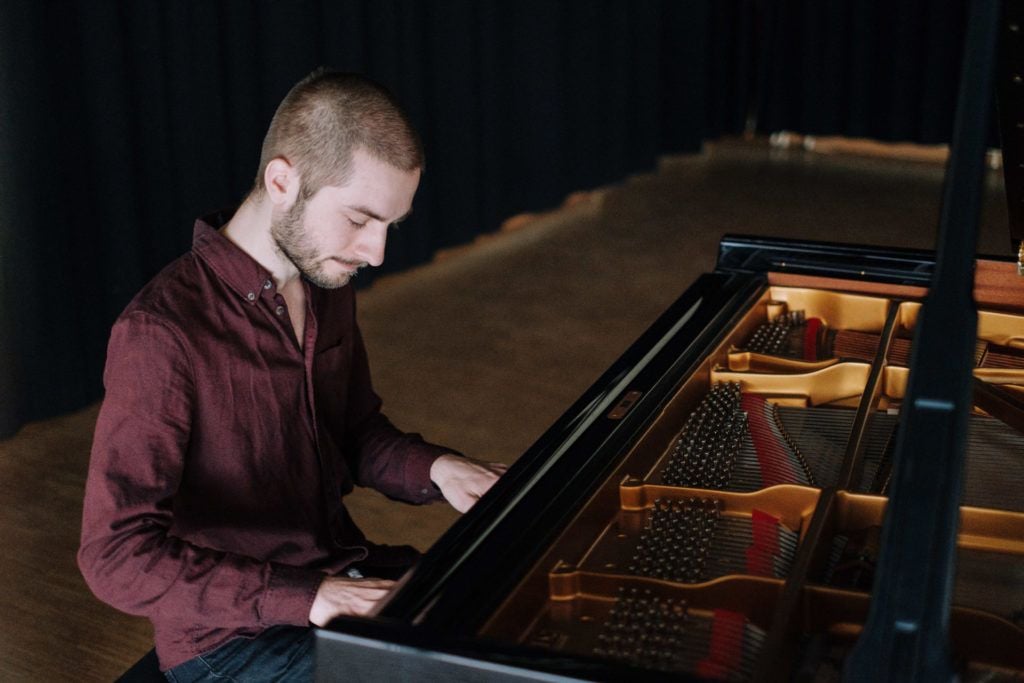 Marius Moritz (Foto) tritt mit Vitaliy Kyianytsia und Leon Griese im Gesellschaftshaus auf.