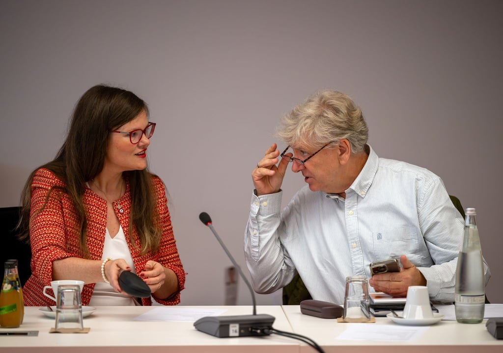 Sie sind zwei von vier Abgeordneten der BSW-Fraktion, die aus dem Bündnis Sarah Wagenknecht (BSW) ausgetreten sind: Jouleen Gruhn und André von Ossowski.