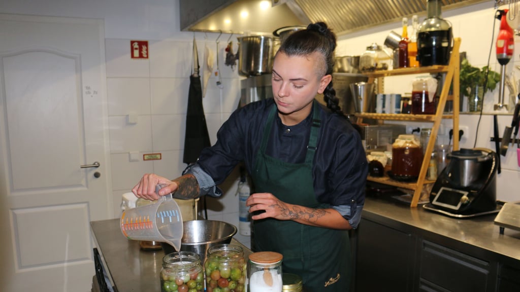 Elena Gaidamacha ist Mitinhaberin des Restaurants Botanica in Magdeburg.
