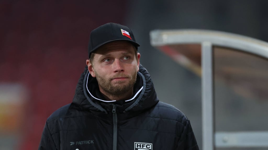 Robert Schröder darf als Trainer des Halleschen FC weitermachen.