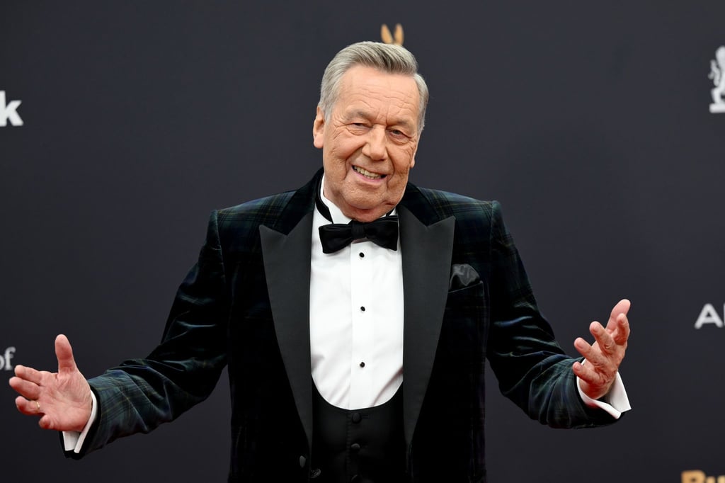 Roland Kaiser ist mit dem Bambi für das Lebenswerk geehrt worden.