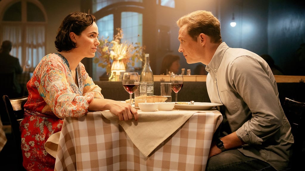 Matthias Schweighöfer (r) als Felix und Verena Altenberger als Paula in einer Szene das Films.