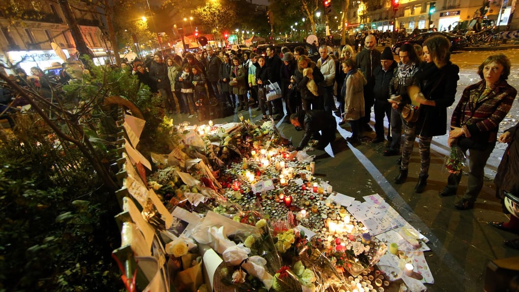 Auch zehn Jahre später sind die Spuren der Anschläge vom November 2015 in Frankreich noch deutlich sichtbar. (Archivbild)