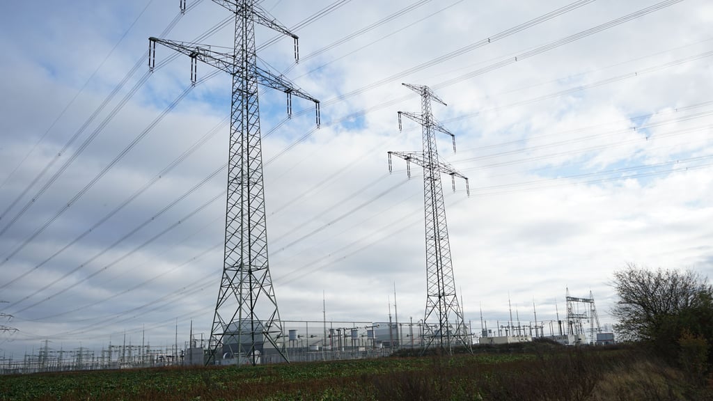 Strommasten gibt es bei Mose mehr als genug.