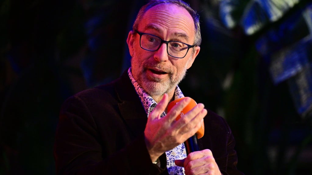 Wikipedia-Gründer Jimmy Wales hat ein Buch mit dem Titel „Trust“ herausgebracht.