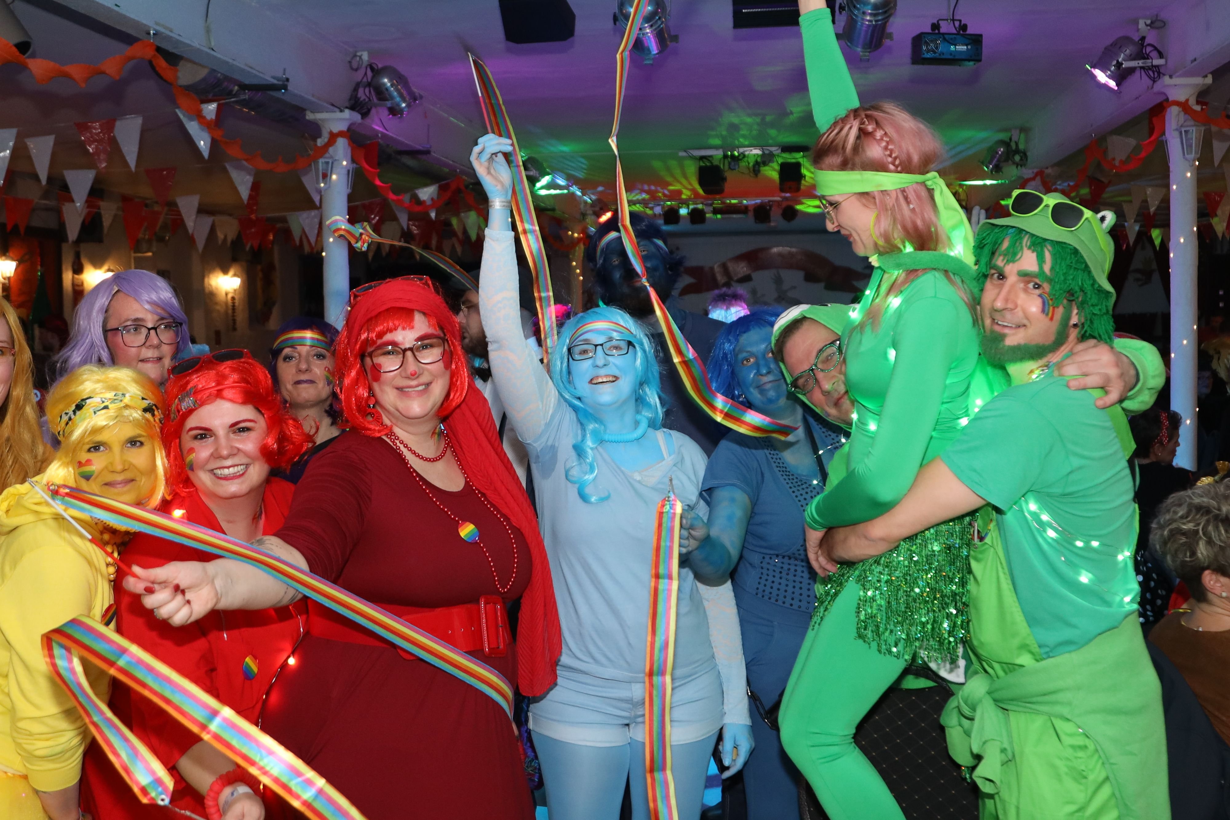 Karneval in der Börde: Narren in der Niederen Börde feiern Auftakt der Session