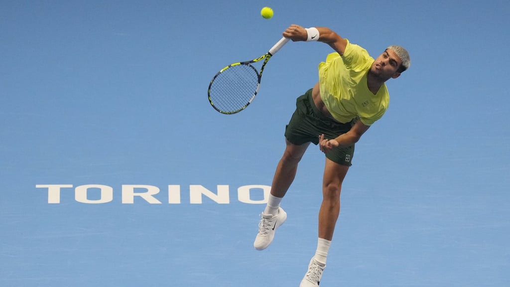 Carlos Alcaraz wird das neue Tennis-Jahr definitiv als Nummer 1 beginnen.