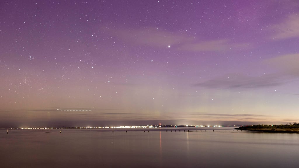 Die Aurora Australis begeisterte Menschen in Australien und Neuseeland.