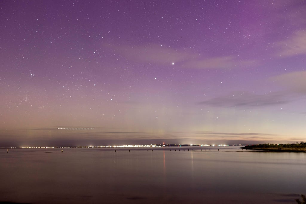 Die Aurora Australis begeisterte Menschen in Australien und Neuseeland.