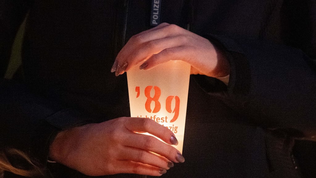 Einige Menschen leiden auch heute noch darunter, was sie zu DDR-Zeiten erlebt haben. (Archivbild)