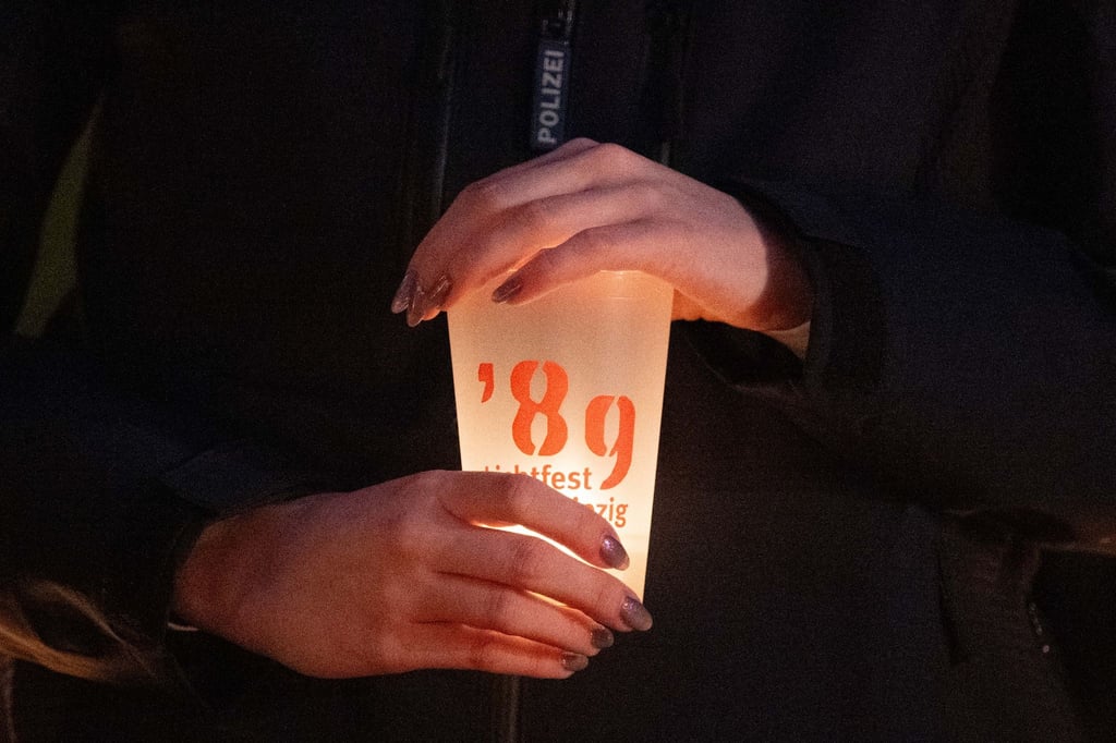 Einige Menschen leiden auch heute noch darunter, was sie zu DDR-Zeiten erlebt haben. (Archivbild)