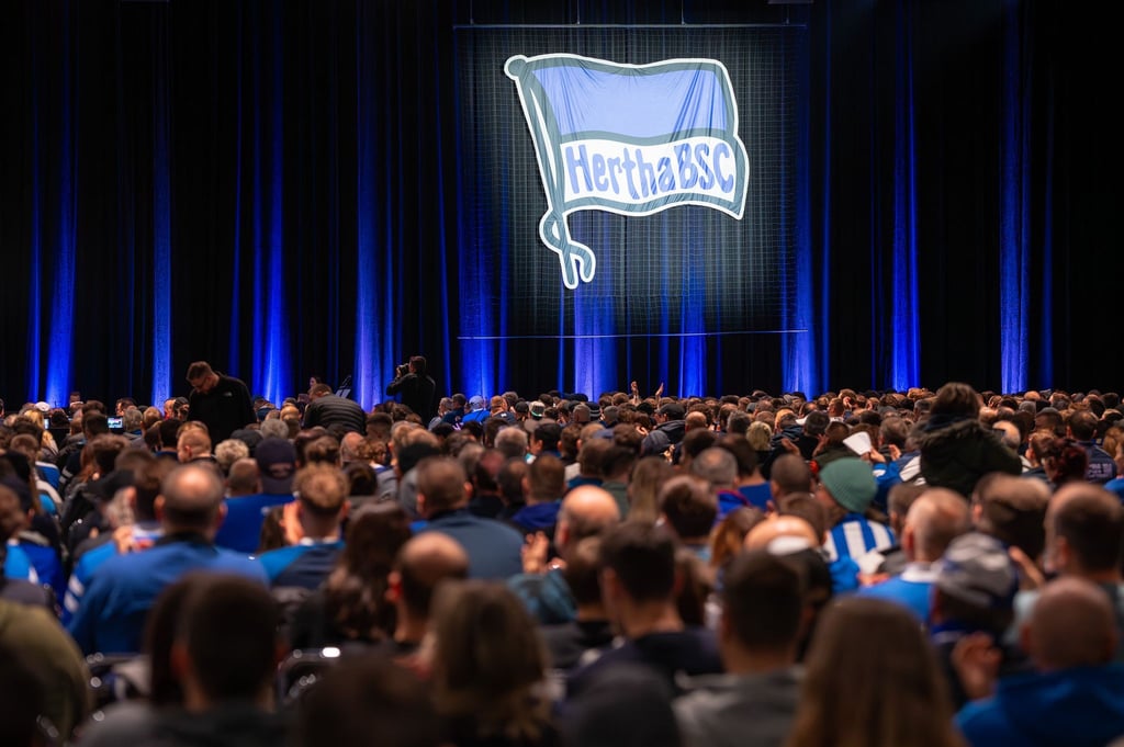 Herthas Mitglieder entscheiden, wie die Versammlung künftig abgehalten werden soll. (Archivfoto)