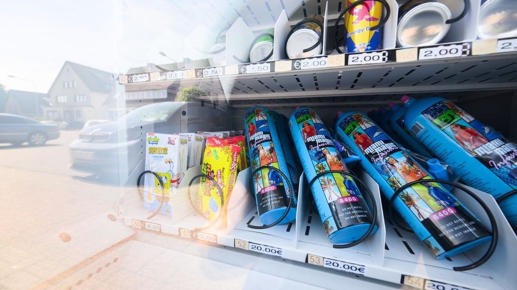 Einfach am SB-Automaten soll Lachgas bald nicht mehr zu haben sein. (Archivbild)