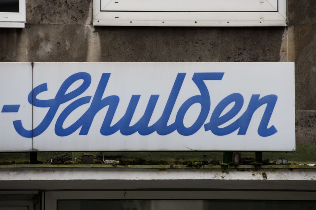 Laut Creditreform sind die finanziellen Puffer vieler Menschen aufgebraucht. (Symbolbild)