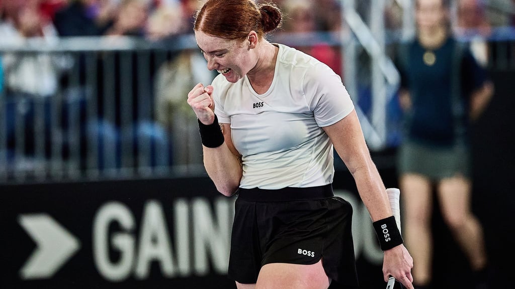 Tennisspielerin Ella Seidel holt für Deutschland im Billie Jean King Cup gegen die Türkei den ersten Sieg.