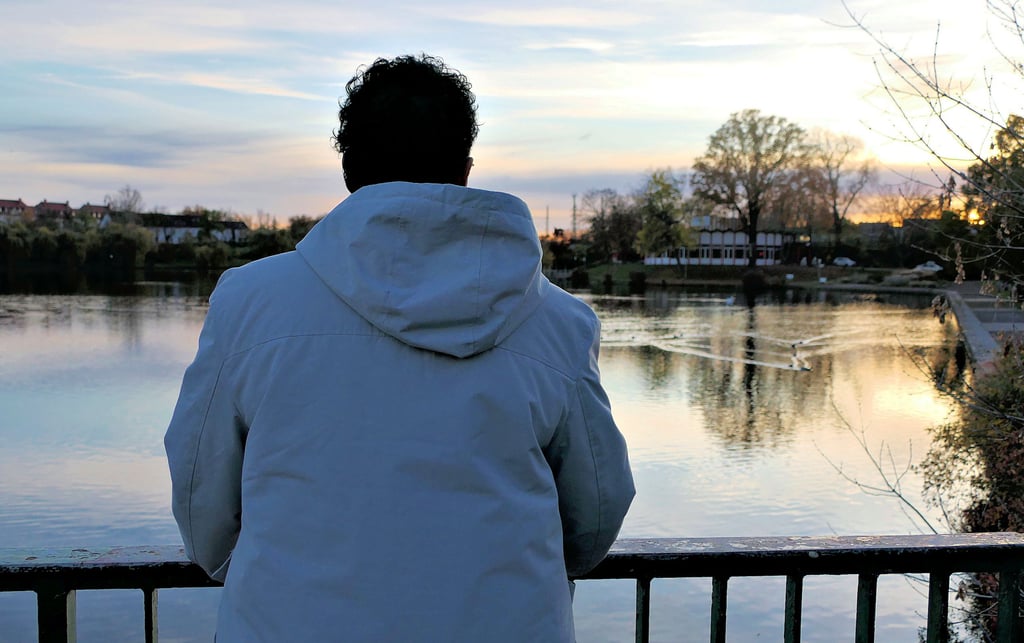 In Merseburg haben Maha und ihre Freundin Zuflucht gefunden. Sicher fühlen sie sich noch nicht, deswegen zieht es sie nach Leipzig.